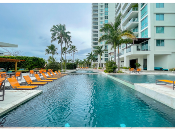 Apartamento de playa en venta en Riomar
