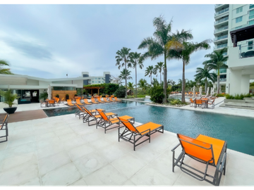 Apartamento de playa en venta en Riomar