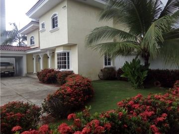 VENTA CASA COSTA DEL ESTE