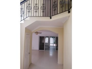 ALQUILER CASA COSTA DEL ESTE
