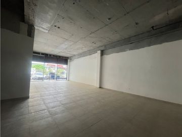 ALQUILER LOCAL COMERCIAL EN PLANTA BAJA PLAZA COMERCIAL 12 DE OCTUBRE