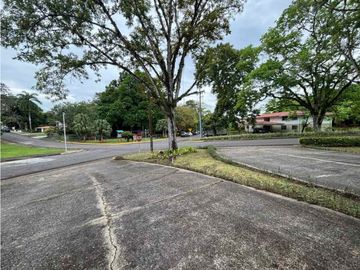 Apartamento en Alquiler en Clayton