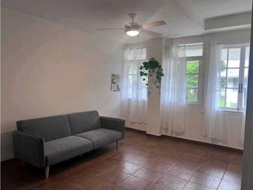 Edificio en Venta en Clayton