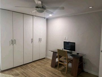 Edificio en Venta en Clayton