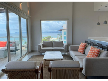 Apartamento de playa en venta en Playa Escondida