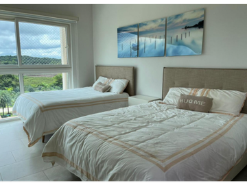 Apartamento de playa en venta en Playa Escondida