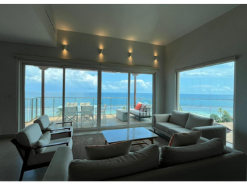 Apartamento de playa en venta en Playa Escondida