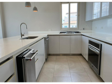 Apartamento de playa en venta en Playa Escondida