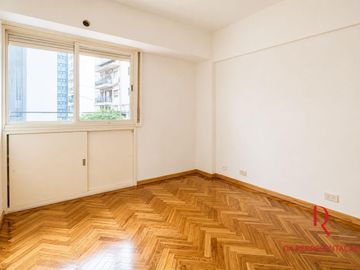 PISO EN VENTA 3 AMBIENTES CON DEPENDENCIA Y COCHERA - Belgrano