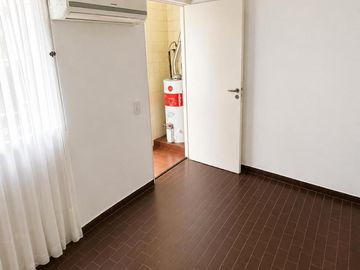 PISO EN VENTA 3 AMBIENTES CON DEPENDENCIA Y COCHERA - Belgrano