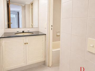 PISO EN VENTA 3 AMBIENTES CON DEPENDENCIA Y COCHERA - Belgrano