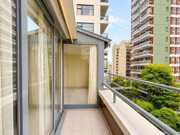 PISO EN VENTA 3 AMBIENTES CON DEPENDENCIA Y COCHERA - Belgrano