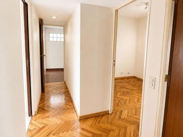 PISO EN VENTA 3 AMBIENTES CON DEPENDENCIA Y COCHERA - Belgrano