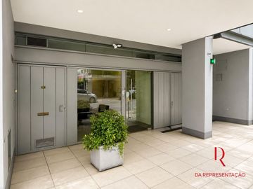 PISO EN VENTA 3 AMBIENTES CON DEPENDENCIA Y COCHERA - Belgrano