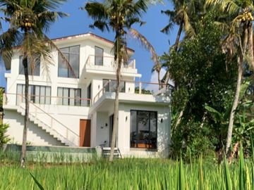3 Bedroom Villa for sale in Blahbatu, Bali