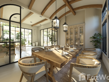 5 Bedroom Villa for sale in Canggu, Bali