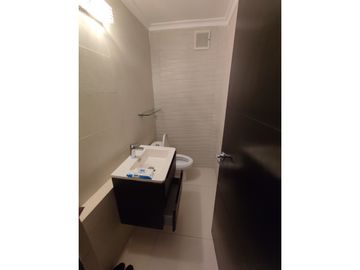 SE ALQUILA APARTAMENTO EN MARBELLA DE 220M2