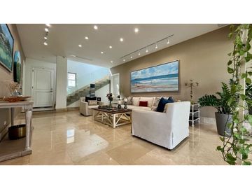 Venta de casa en Santa María, PH Fairway