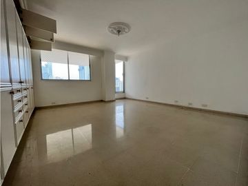 VENTA DE APARTAMENTO EN PUNTA PAITILLA  PH ALAMAR COD. 4328