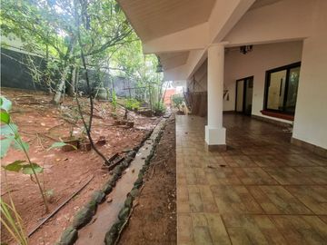 Venta casa en Residencial Llanos de Curundú (PD)