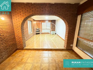 #VentaRUKAN | Casa de 6 Habitaciones | Calle ALVEAR | Barrio 26 DE JUNIO| Caleta Olivia.- (APTA CREDITO HIPOTECARIO)