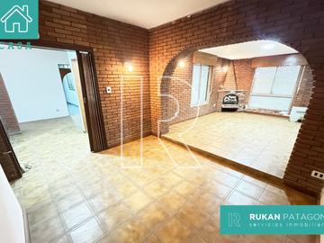 #VentaRUKAN | Casa de 6 Habitaciones | Calle ALVEAR | Barrio 26 DE JUNIO| Caleta Olivia.- (APTA CREDITO HIPOTECARIO)