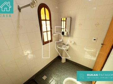 #VentaRUKAN | Casa de 6 Habitaciones | Calle ALVEAR | Barrio 26 DE JUNIO| Caleta Olivia.- (APTA CREDITO HIPOTECARIO)