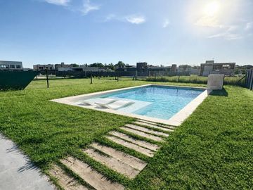 CASA EN VENTA EN DON MATEO