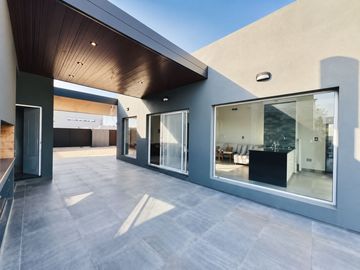 CASA EN VENTA EN DON MATEO