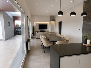 CASA EN VENTA EN DON MATEO