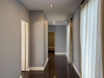 Casa en venta - Barrio Septiembre - Doble Terreno-Grandes espacios-Pileta climatizada-Ing Maschwitz