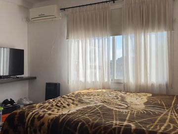 Casa en venta - Barrio Septiembre - Doble Terreno-Grandes espacios-Pileta climatizada-Ing Maschwitz