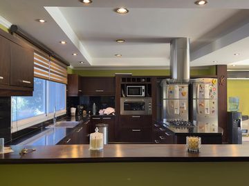 Casa en venta - Barrio Septiembre - Doble Terreno-Grandes espacios-Pileta climatizada-Ing Maschwitz
