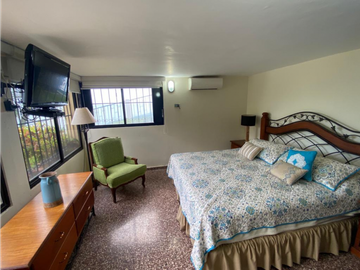 Casa en venta Playa en Sea Cliff-Santa Clara (MFV)