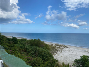 Casa en venta Playa en Sea Cliff-Santa Clara (MFV)