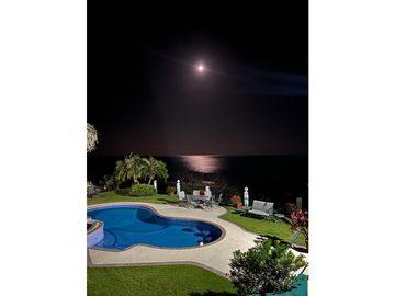 Casa en venta Playa en Sea Cliff-Santa Clara (MFV)