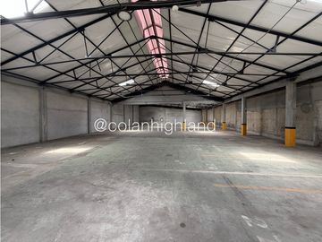Se Alquila Galera de 650m2 en Tumba Muerto