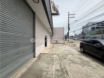 Se Alquila Galera de 650m2 en Tumba Muerto