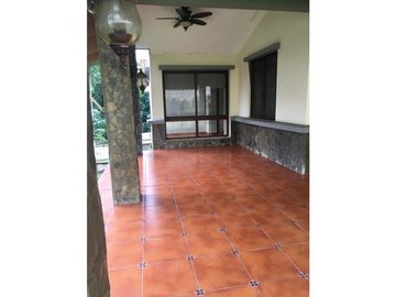 Casa en alquiler Ph Residencial Camino de Cruces Clayton -
