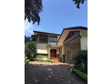 Casa en alquiler Ph Residencial Camino de Cruces Clayton -