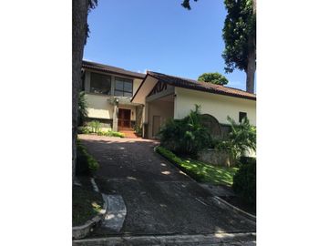 Casa en alquiler Ph Residencial Camino de Cruces Clayton -