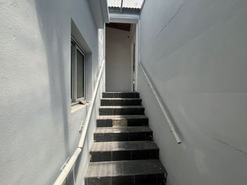 PH EN VENTA CON GARAGE S/ EXPENSAS 303 M2