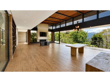 Casa de lujo en Arriendo, sector Sajonia