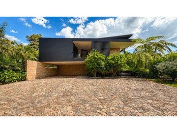 Casa de lujo en Arriendo, sector Sajonia