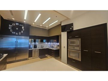 VENTA APARTAMENTO  DE LUJO CON PISCINA PUNTA PACIFICA (CP)