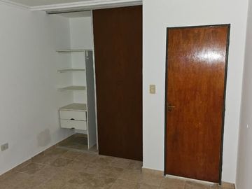VENTA DEPTO ALBERDI 1 DORM PLANTA BAJA