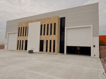 BODEGAS COMERCIALES EN RENTA EN CIUDAD LA ENCANTADA, GOMEZ PALACIO DGO.