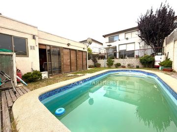 Casa en Venta en Condominio en Avda Estadio