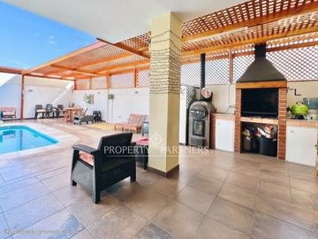 Venta hermosa casa Jardines del Sur