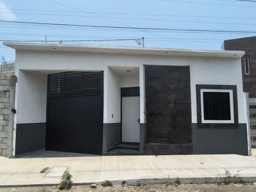 Casa en venta en Veracruz en Col. Ejido Primero de Mayo Sur